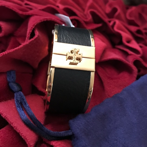 Tory burch bangle new with tag - Picture 6 of 7
